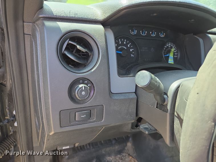 image for item DT5271 2013 Ford F150 XL SuperCrew pickup truck