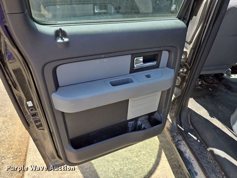 image for item DT5271 2013 Ford F150 XL SuperCrew pickup truck