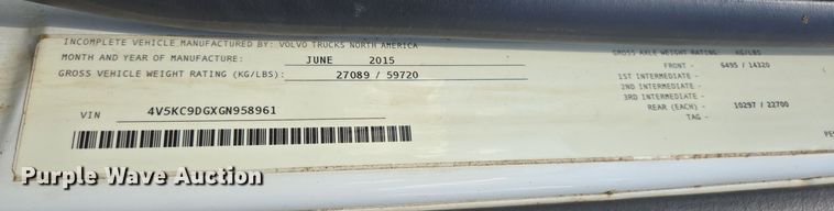 image for item DT5272 2016 Volvo VHD  dump truck