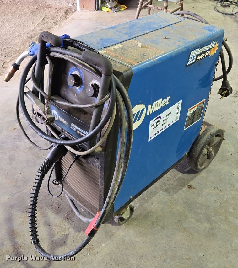 image for item DT5274 Miller  Millermatic 212 welder