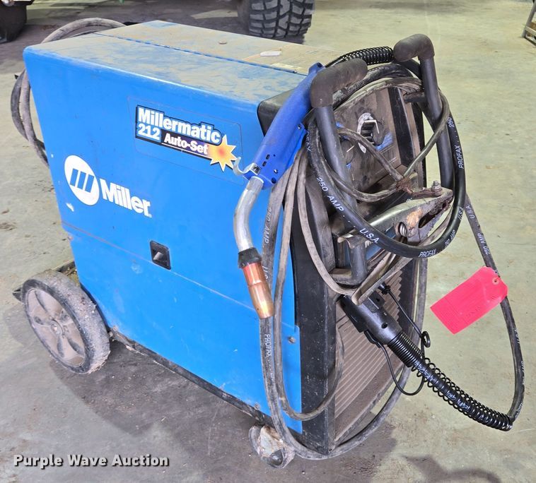 image for item DT5274 Miller  Millermatic 212 welder