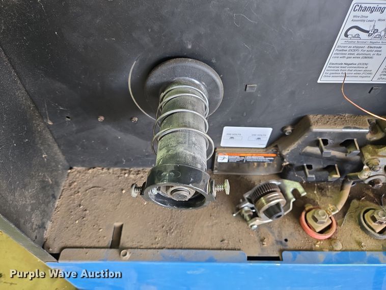 image for item DT5274 Miller  Millermatic 212 welder