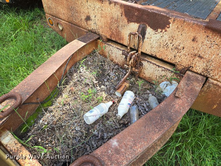 image for item DT5275 1985 Eagle tilt deck equipment trailer