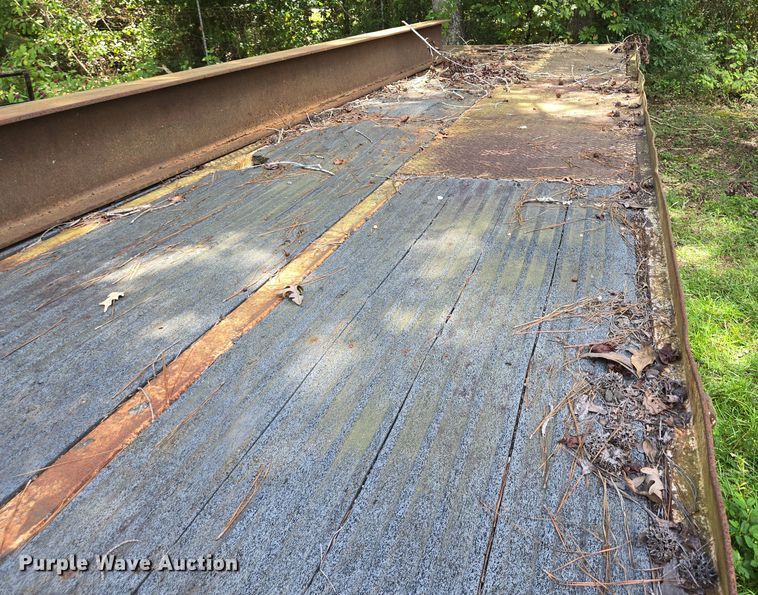 image for item DT5275 1985 Eagle tilt deck equipment trailer