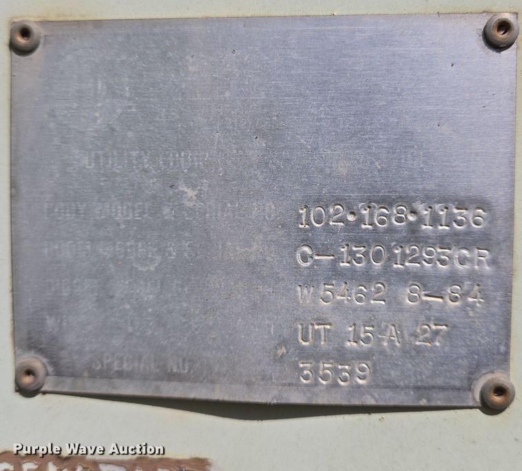 image for item DT5276 1984 International digger derrick truck