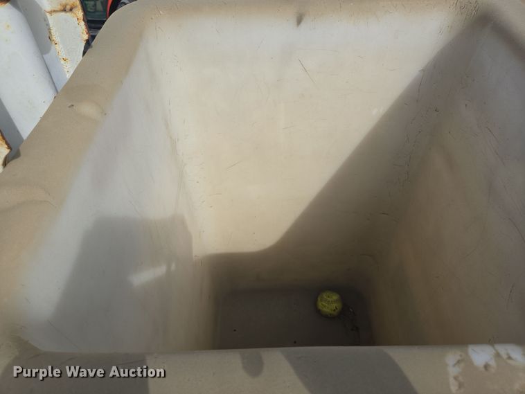 image for item DT5276 1984 International digger derrick truck