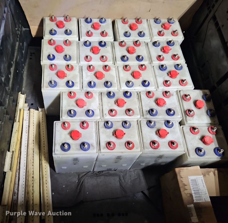 image for item DT7500 (40) SPH 280 batteries