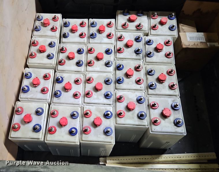 image for item DT7500 (40) SPH 280 batteries