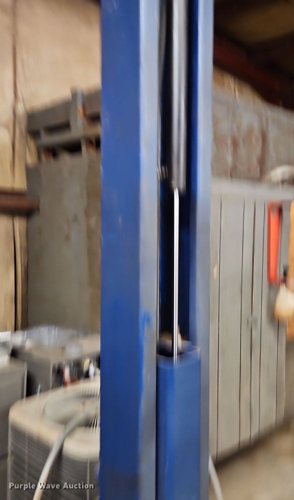 image for item DT7503 Forward Manufacturing DP10A two post automotive lift 