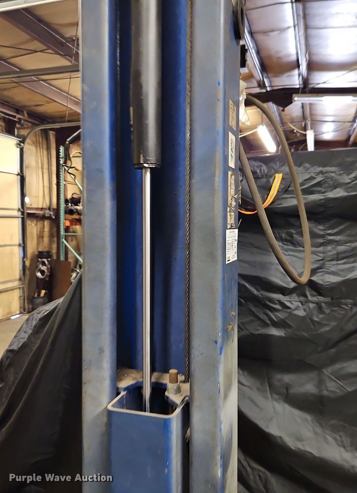 image for item DT7503 Forward Manufacturing DP10A two post automotive lift 