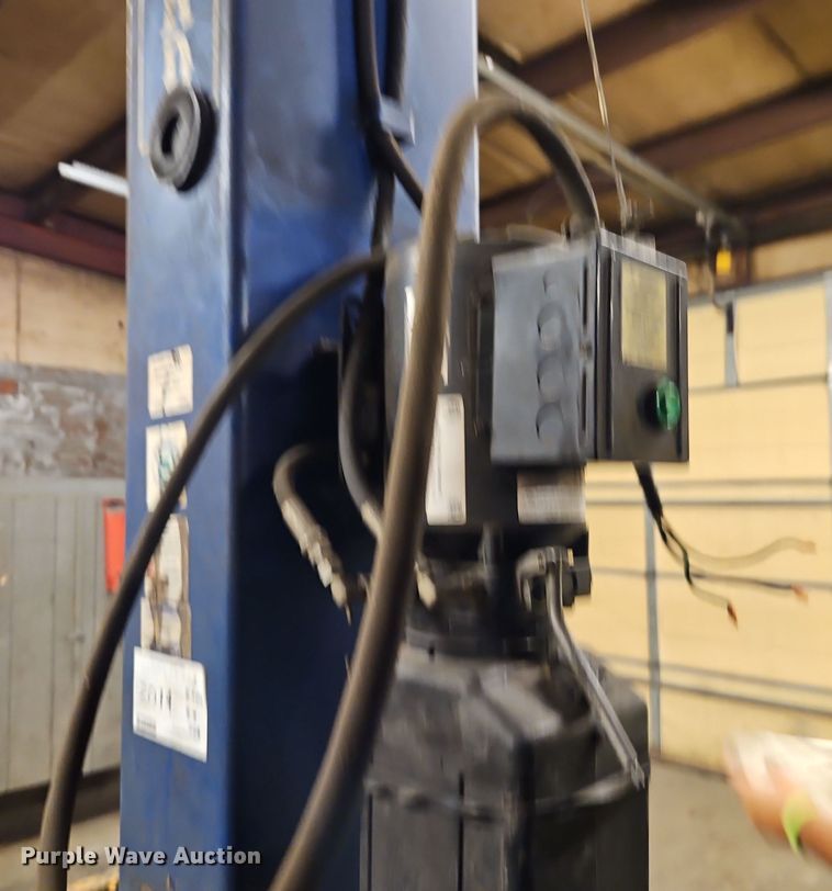 image for item DT7503 Forward Manufacturing DP10A two post automotive lift 