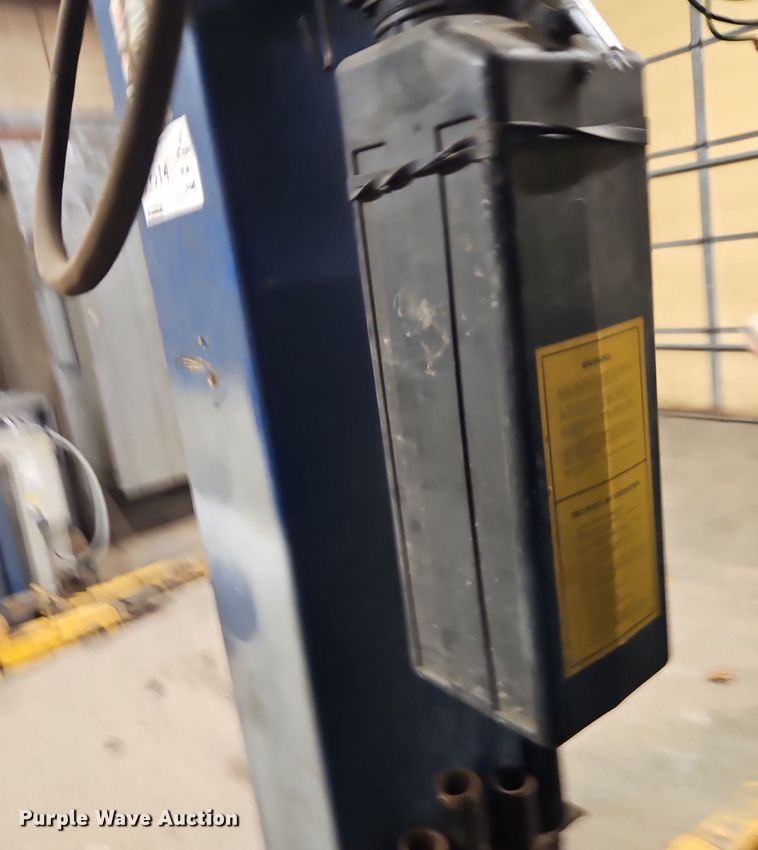 image for item DT7503 Forward Manufacturing DP10A two post automotive lift 