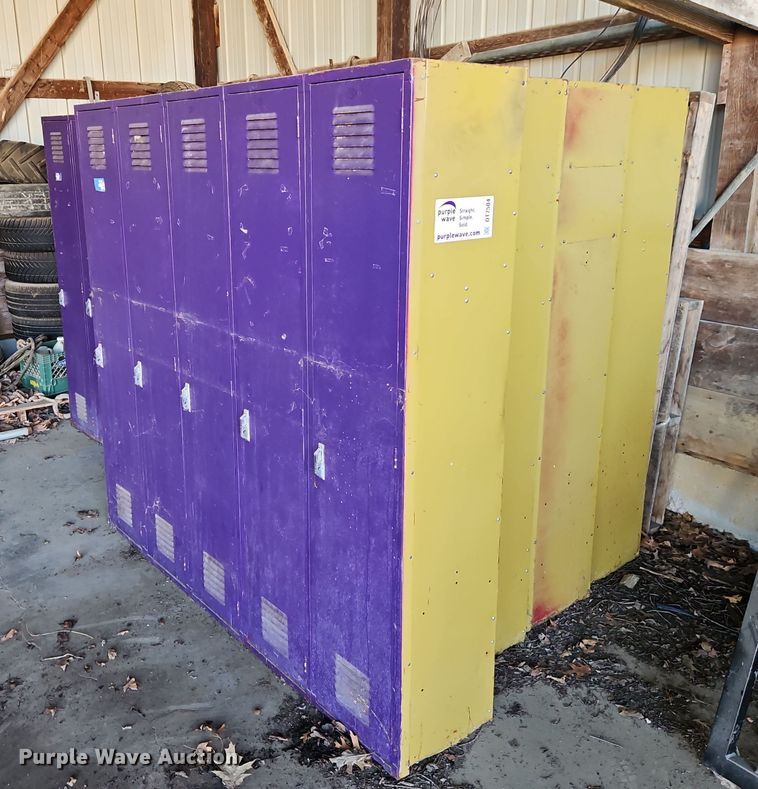 image for item DT7504 (7) lockers