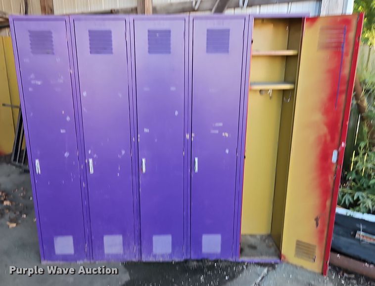 image for item DT7504 (7) lockers