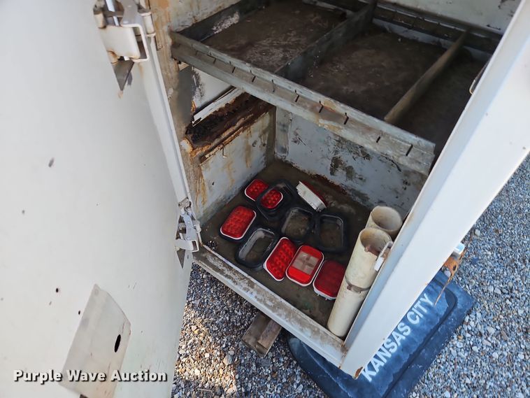 image for item DT7506 Reading U108ADW-HHWBLHPF Utility bed