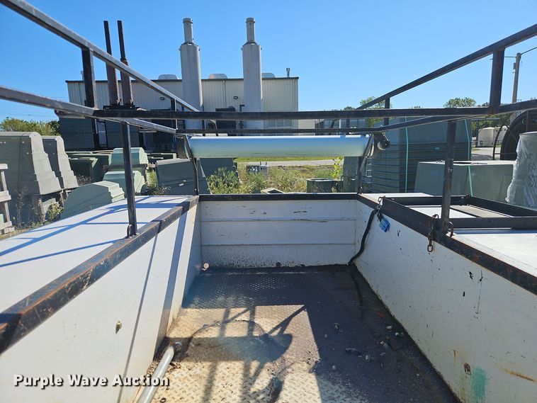 image for item DT7506 Reading U108ADW-HHWBLHPF Utility bed