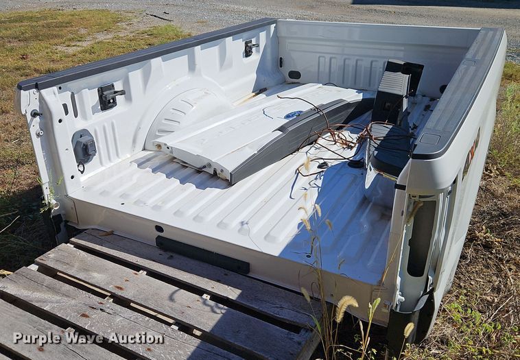 image for item DT7509 Pickup truck bed