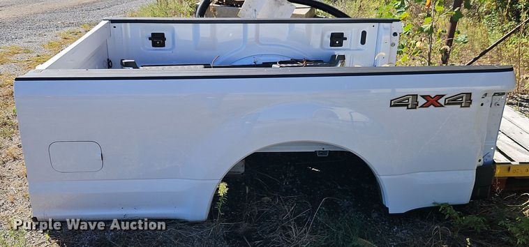 image for item DT7509 Pickup truck bed