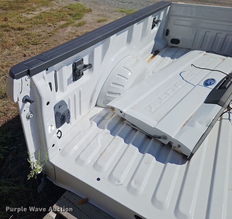 image for item DT7509 Pickup truck bed