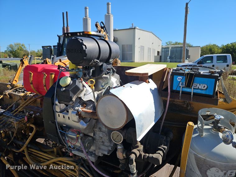 image for item DT7510 Leeboy paver