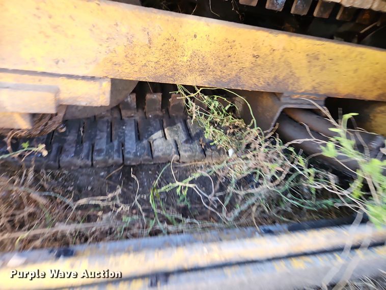 image for item DT7510 Leeboy paver