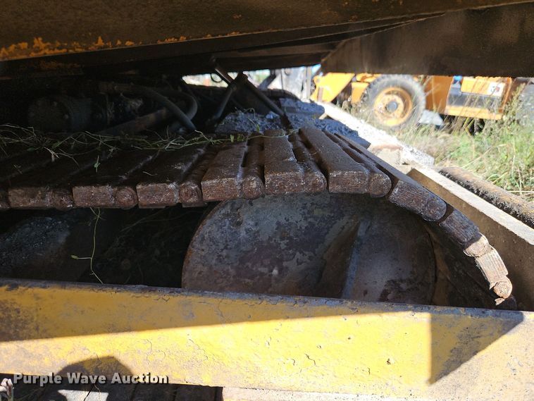 image for item DT7510 Leeboy paver