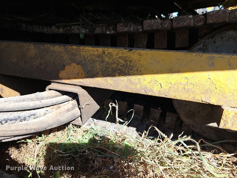 image for item DT7510 Leeboy paver