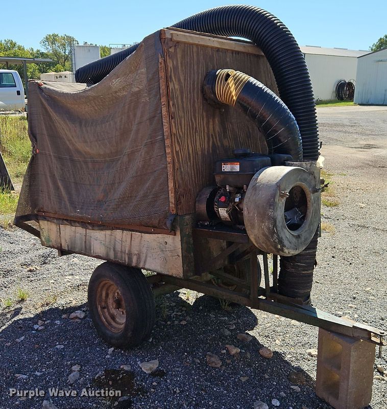 image for item DT7511 Leaf vacuum 