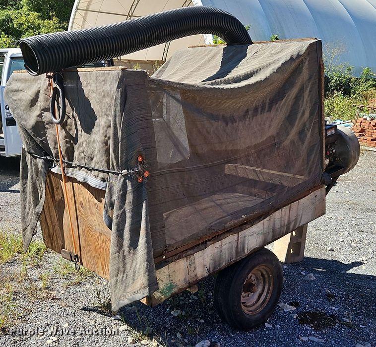 image for item DT7511 Leaf vacuum 