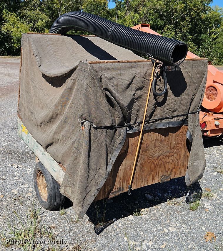 image for item DT7511 Leaf vacuum 