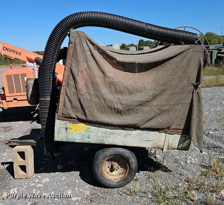 image for item DT7511 Leaf vacuum 