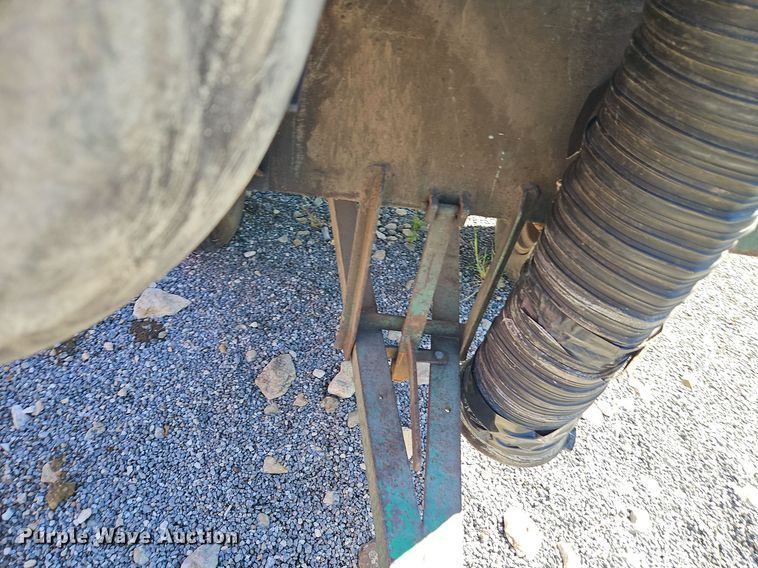 image for item DT7511 Leaf vacuum 