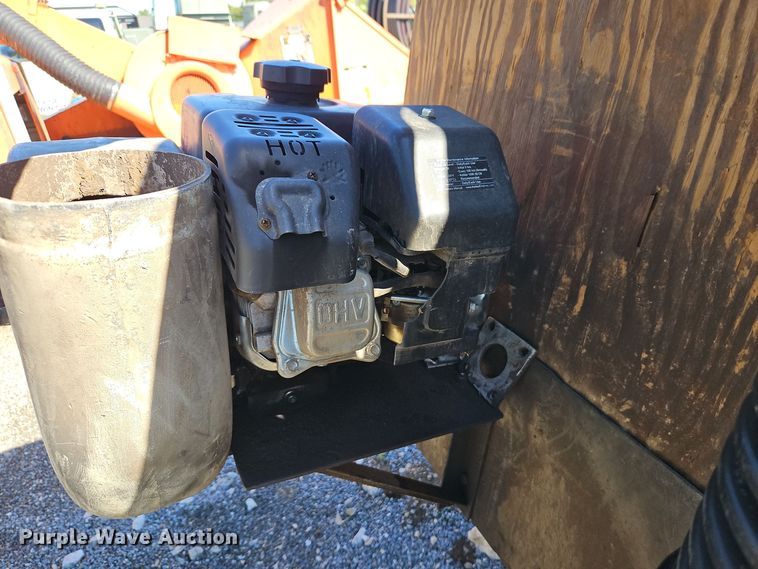 image for item DT7511 Leaf vacuum 