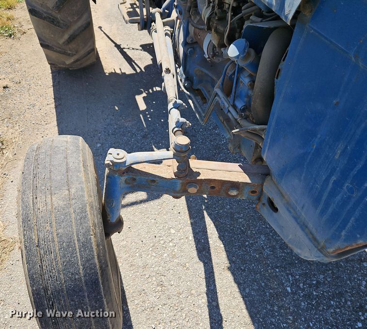 image for item DT7513 1977 Ford 3600 tractor