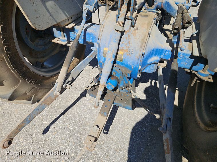 image for item DT7513 1977 Ford 3600 tractor