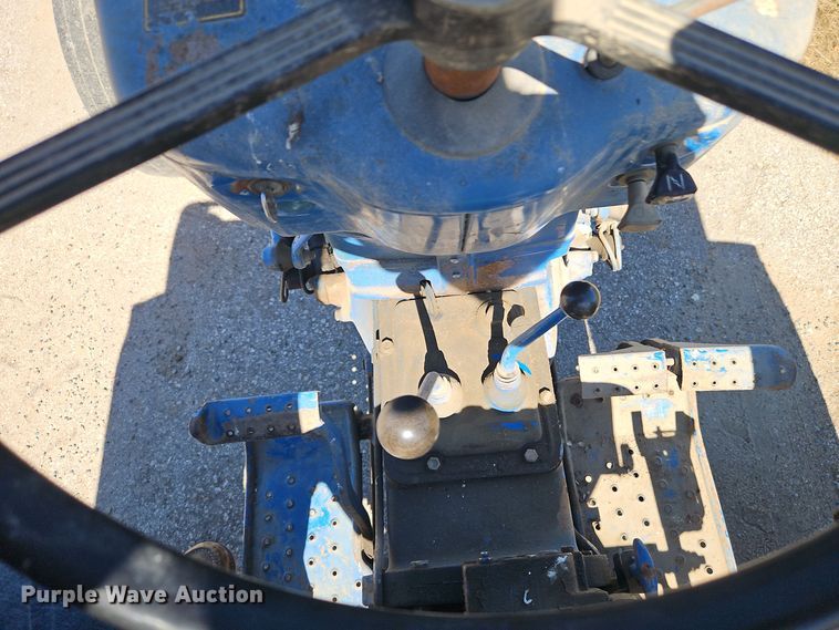 image for item DT7513 1977 Ford 3600 tractor
