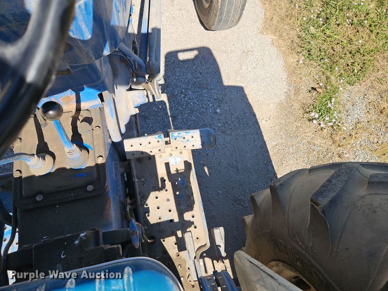 image for item DT7513 1977 Ford 3600 tractor