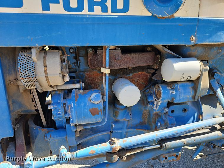 image for item DT7513 1977 Ford 3600 tractor