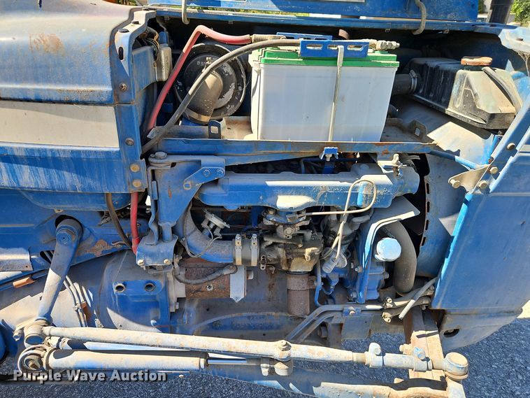 image for item DT7513 1977 Ford 3600 tractor