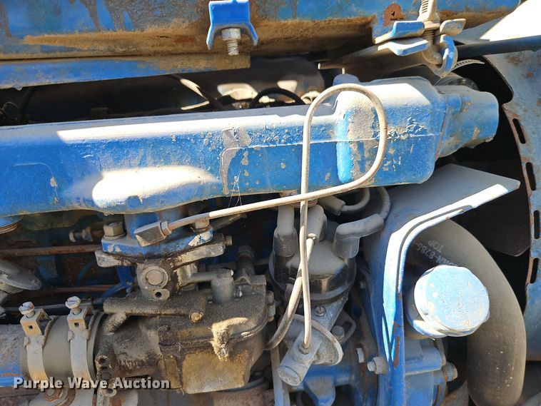 image for item DT7513 1977 Ford 3600 tractor