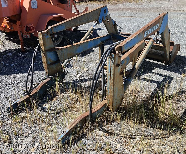 image for item DT7513 1977 Ford 3600 tractor