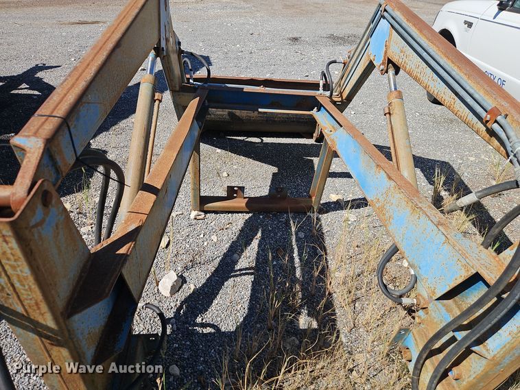 image for item DT7513 1977 Ford 3600 tractor