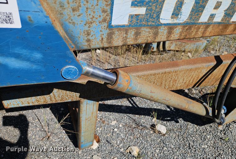 image for item DT7513 1977 Ford 3600 tractor