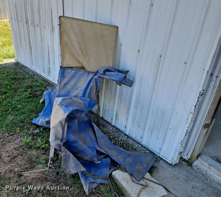 image for item DT7513 1977 Ford 3600 tractor