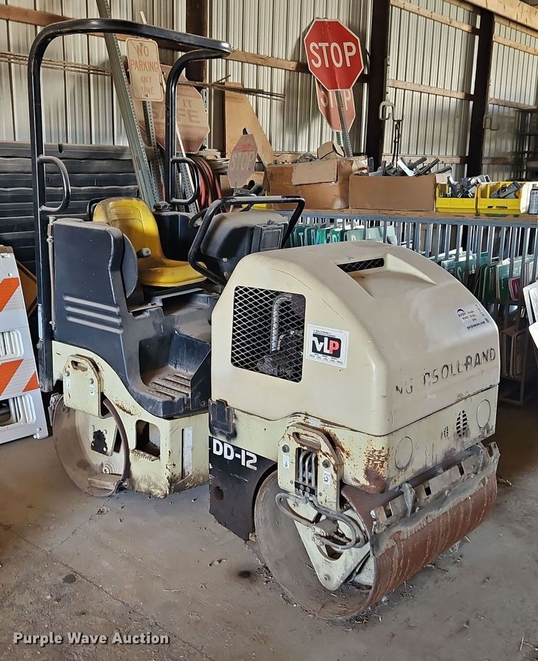 image for item DT7514 Ingersoll Rand  DD-12 double drum roller