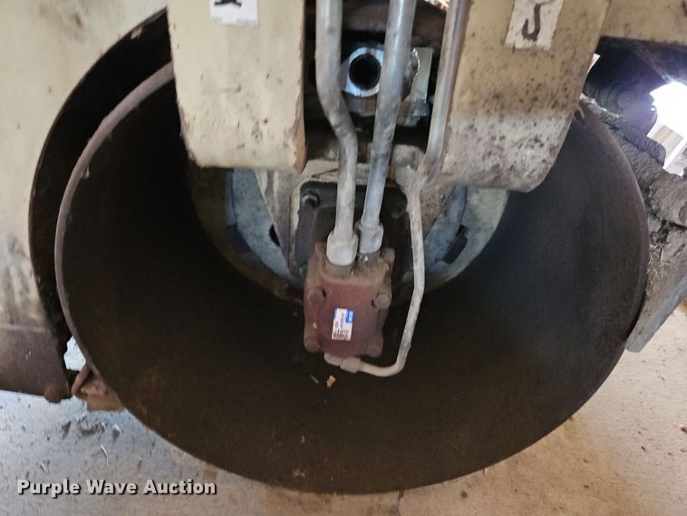 image for item DT7514 Ingersoll Rand  DD-12 double drum roller