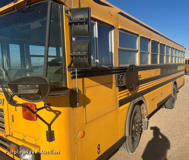 image for item DV2807 1996 Blue Bird TC2000 school bus