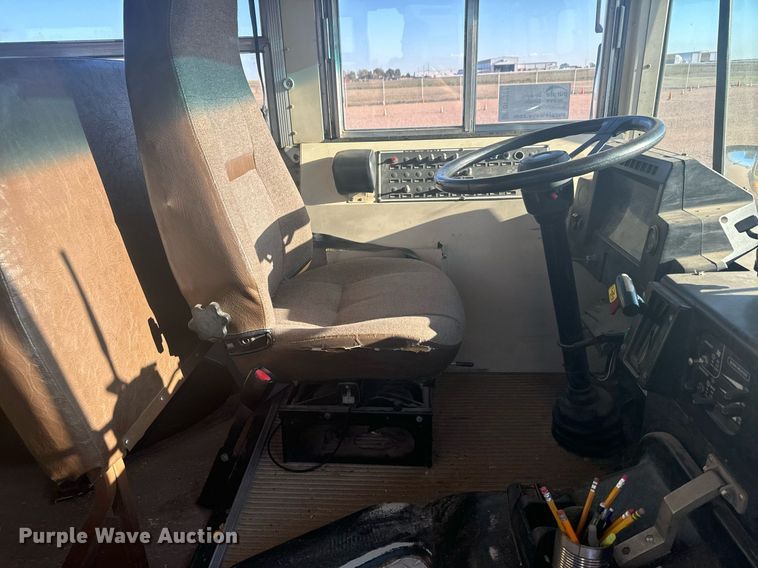 image for item DV2807 1996 Blue Bird TC2000 school bus