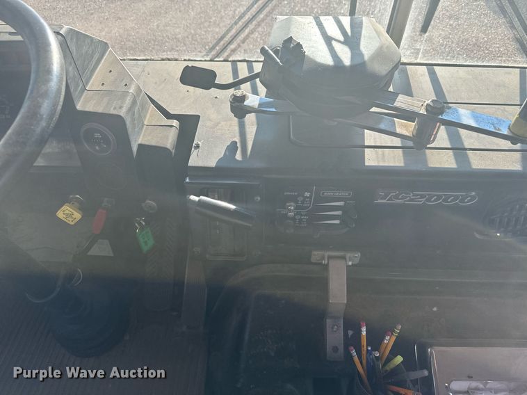 image for item DV2807 1996 Blue Bird TC2000 school bus