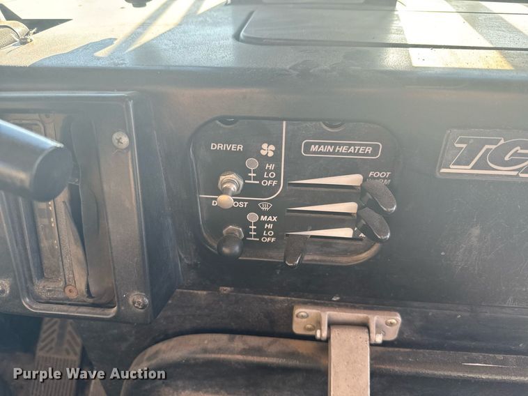 image for item DV2807 1996 Blue Bird TC2000 school bus